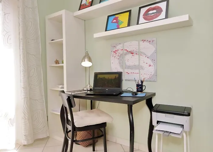 Relax With 2 Balconies - 2 Bedroom Flat, 3rd Floor With Lift, High Comfort, Quite, A Walk From Urban Train Station Gemelli And Metro A Stops Battistini & Cornelia Connecting To Center In 20 Minutes, 2 Steps From Bus Stop, Cycle Path, Groceries